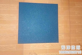 塑胶地垫价格
